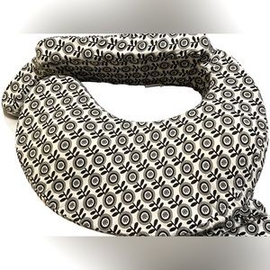 Grey Floral Patterned Nursing Pillow - My Brest Friend